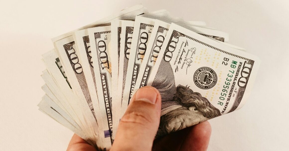 Ocena stanu banknotów na przykładzie dolarów